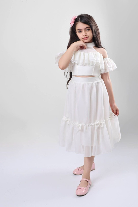 کراپ مجلسی و تولد دخترانه